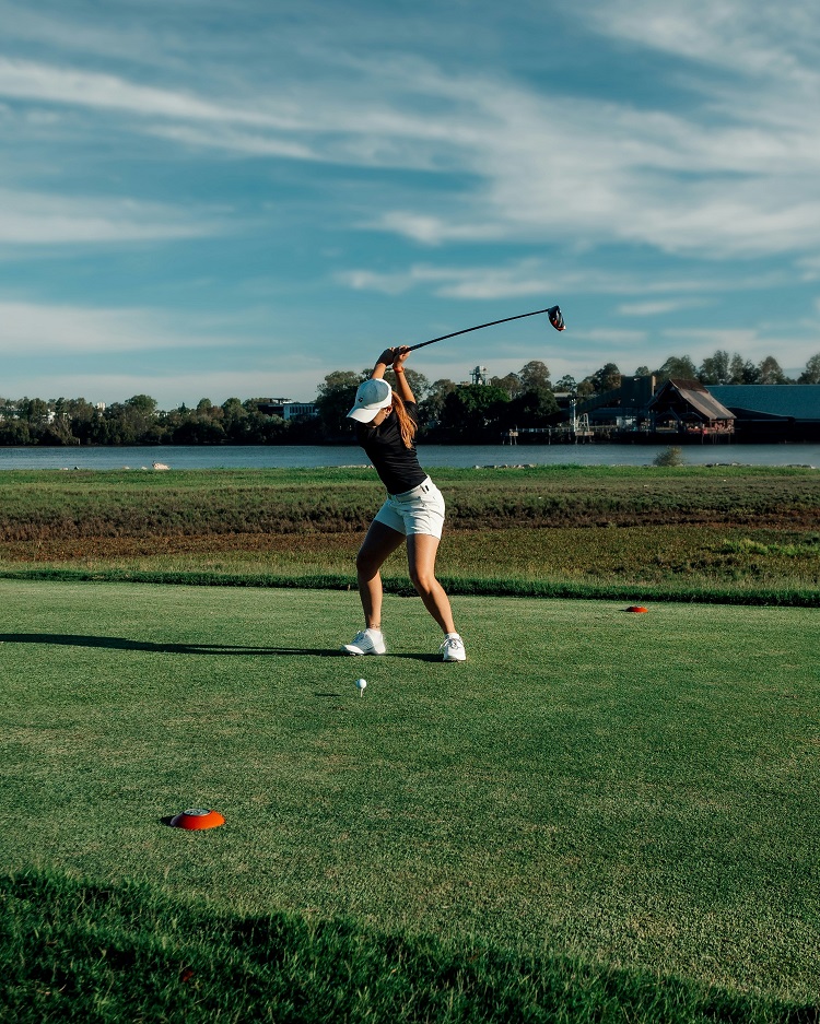 Golf clothing